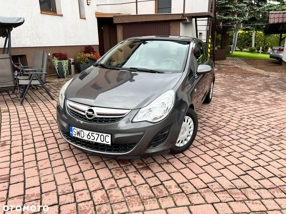 Opel Corsa 1.2 16V Essentia - 2