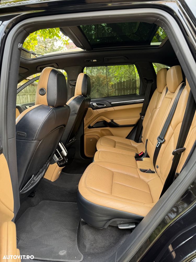 Porsche Cayenne Diesel Platinum Edition - 11