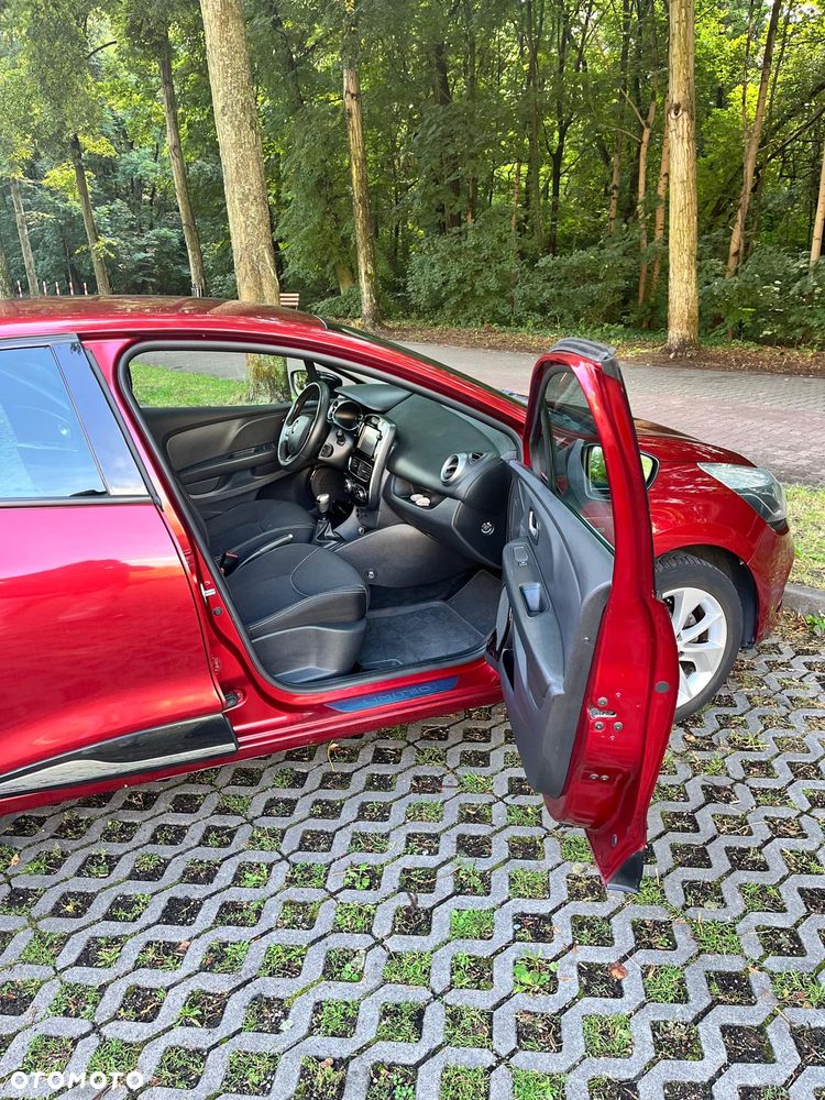 Renault Clio - 12