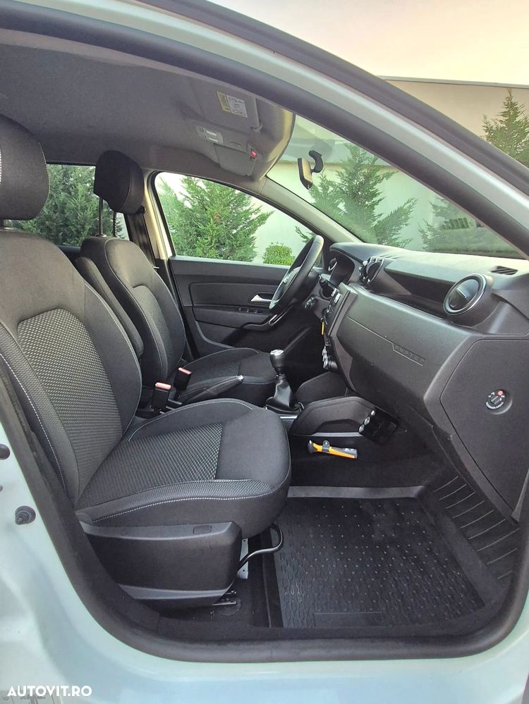 Dacia Duster 1.6 4x4 Laureate - 15