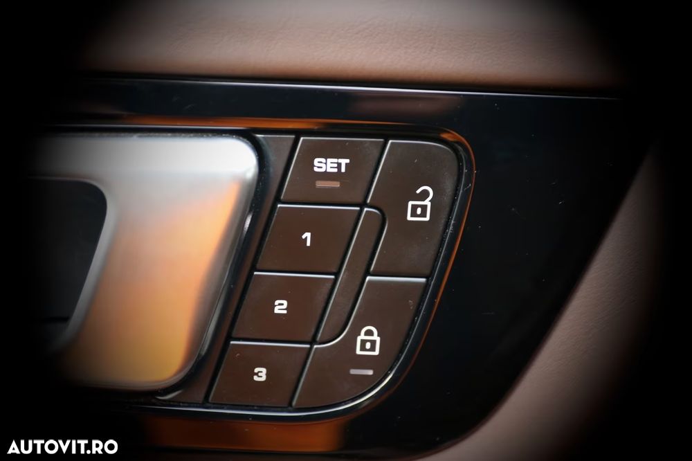 Porsche Cayenne Coupe - 13