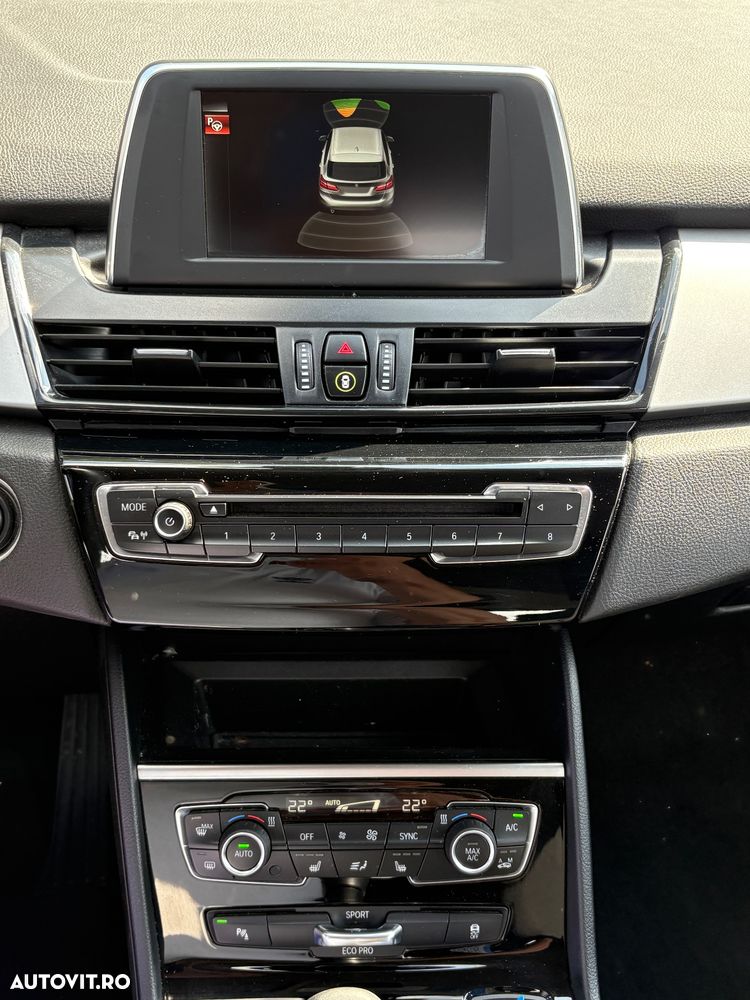 BMW Seria 2 218i - 7