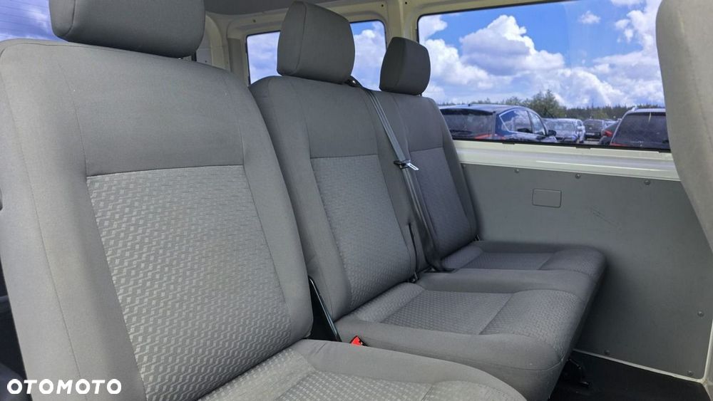 Volkswagen Transporter - 19