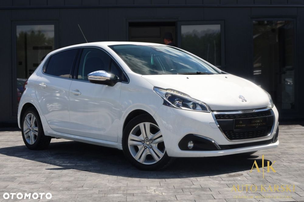 Peugeot 208 - 5