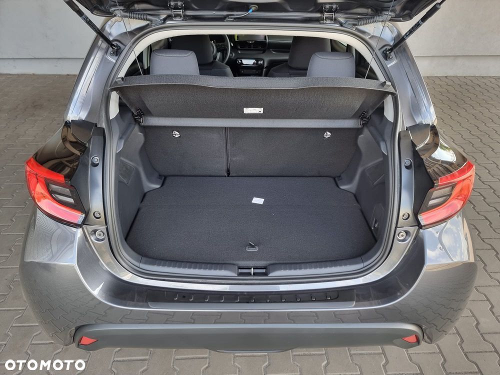 Toyota Yaris Hybrid 1.5 Style - 9
