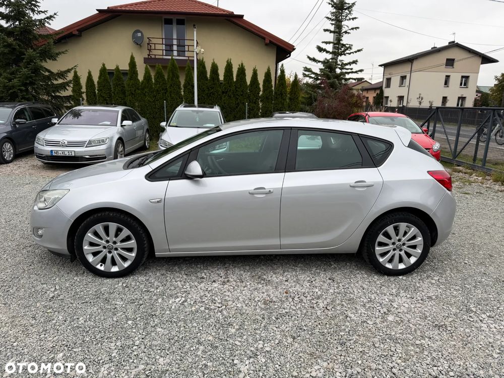 Opel Astra - 8
