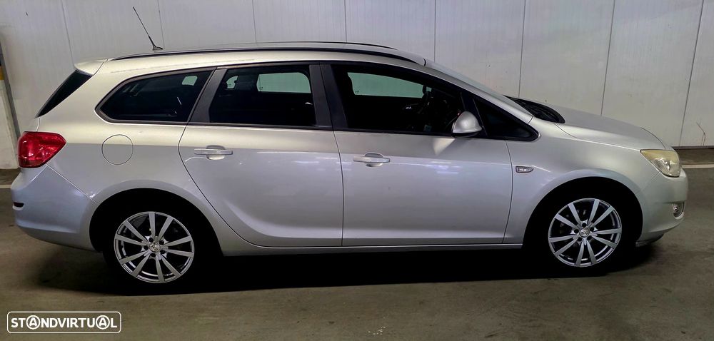 Opel Astra Sports Tourer 1.3 CDTI DPF EcoFLEX Sports Tourer Design Edition - 13