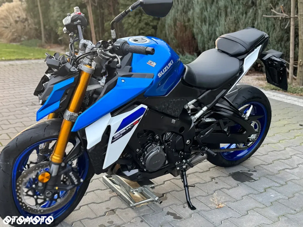 Suzuki GSX