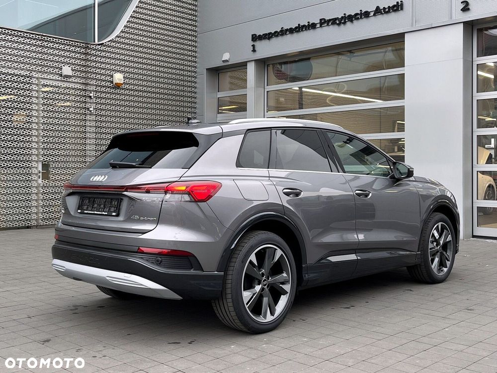 Audi Q4 e-tron - 9