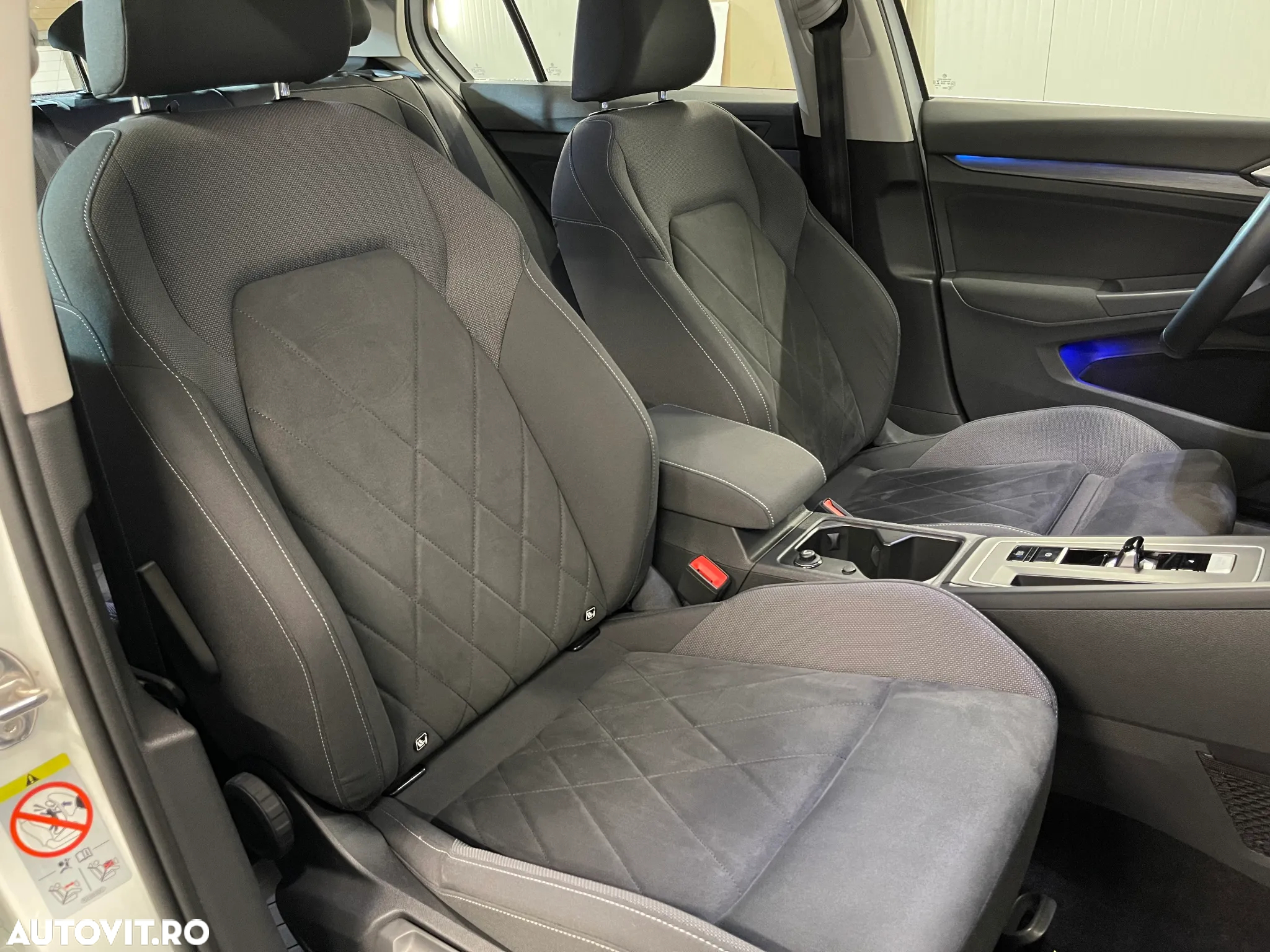 Volkswagen Golf 2.0 TDI DSG Style - 10