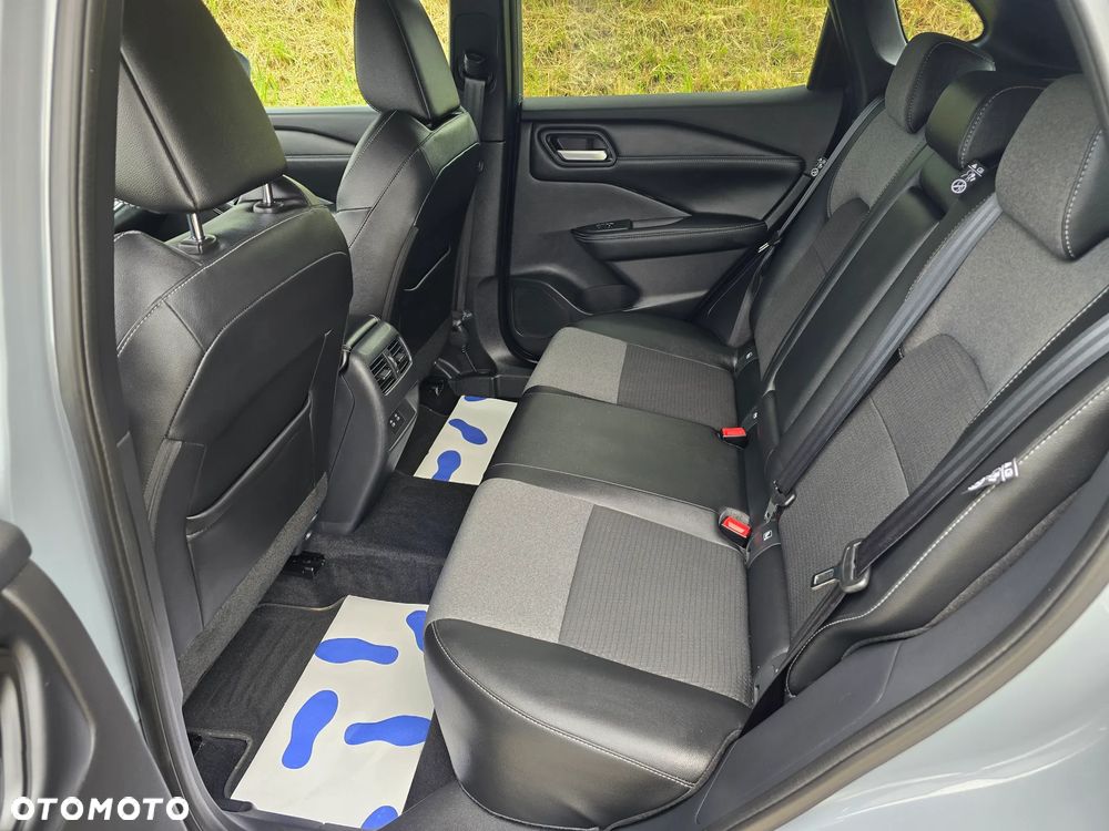 Nissan Qashqai 1.3 DIG-T N-Connecta DCT - 13