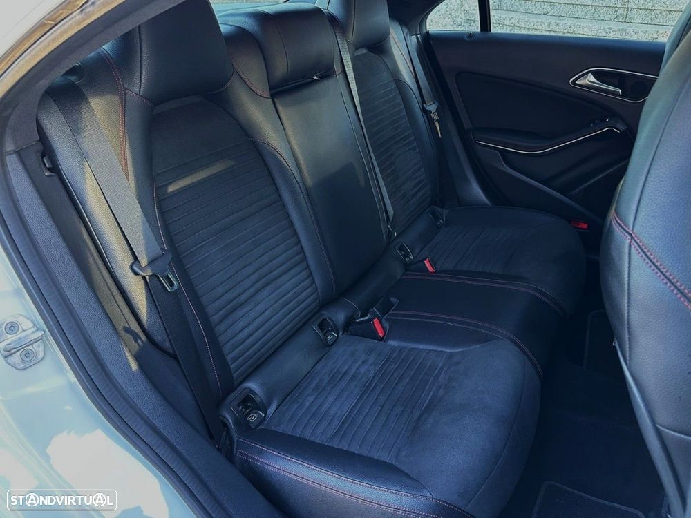 Mercedes-Benz CLA 220 d AMG Line Aut. - 37