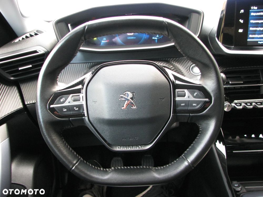 Peugeot 2008 1.5 BlueHDi Allure S&S - 24