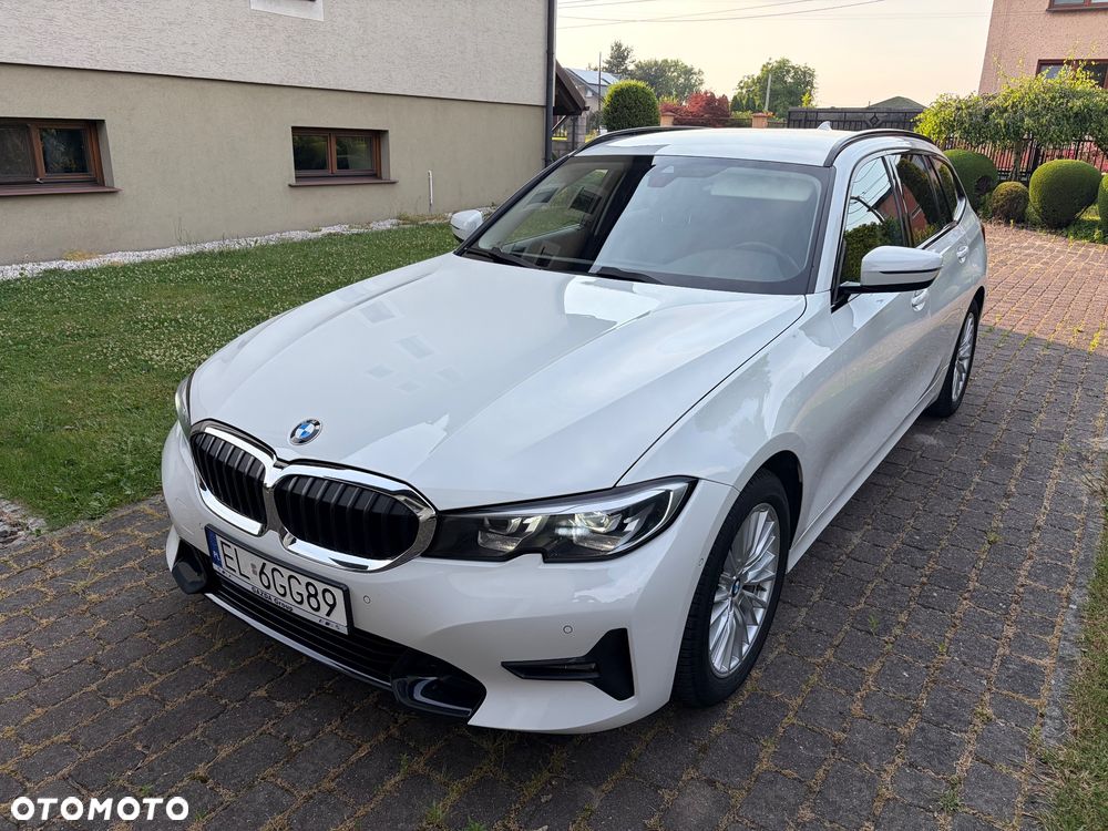 BMW Seria 3 318i Sport Line - 1
