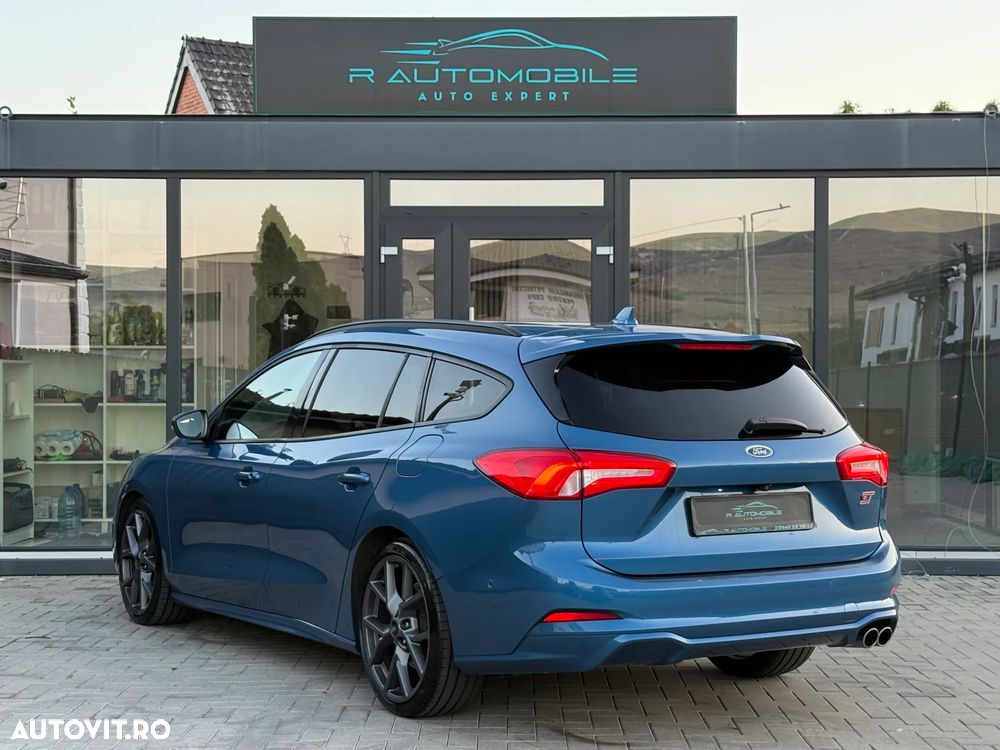 Ford Focus 2.0 EcoBlue S&S ST - 6