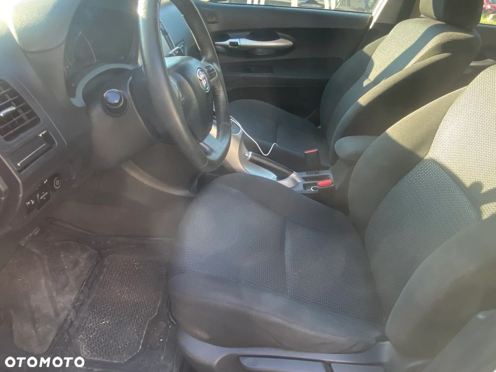 Toyota Auris 1.8 HSD Luna - 13