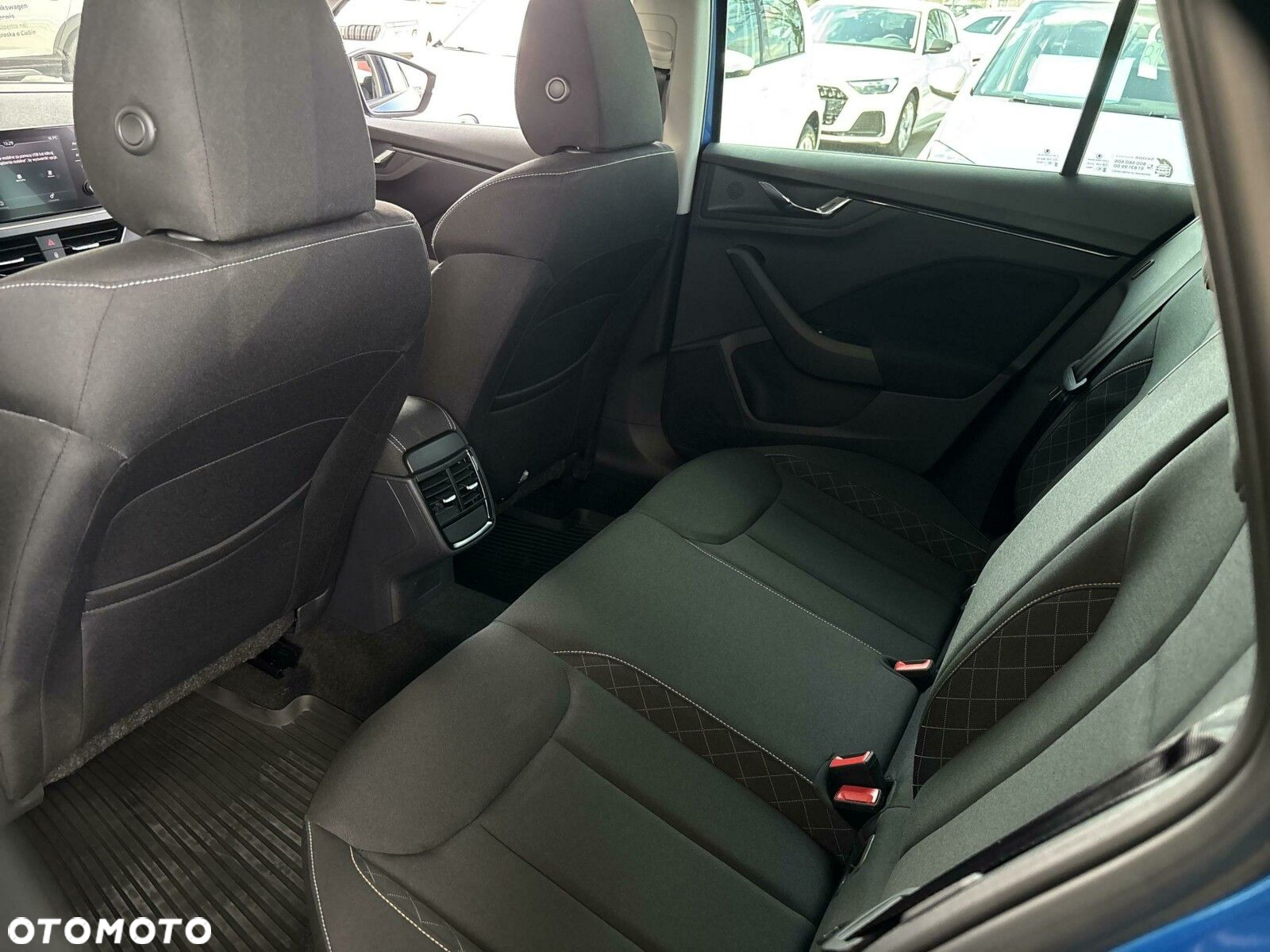 Skoda Kamiq 1.0 TSI Ambition DSG - 24