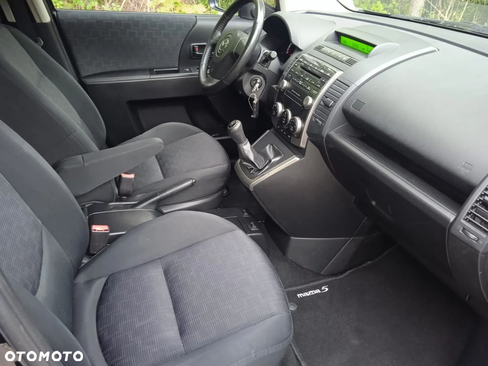 Mazda 5 - 18