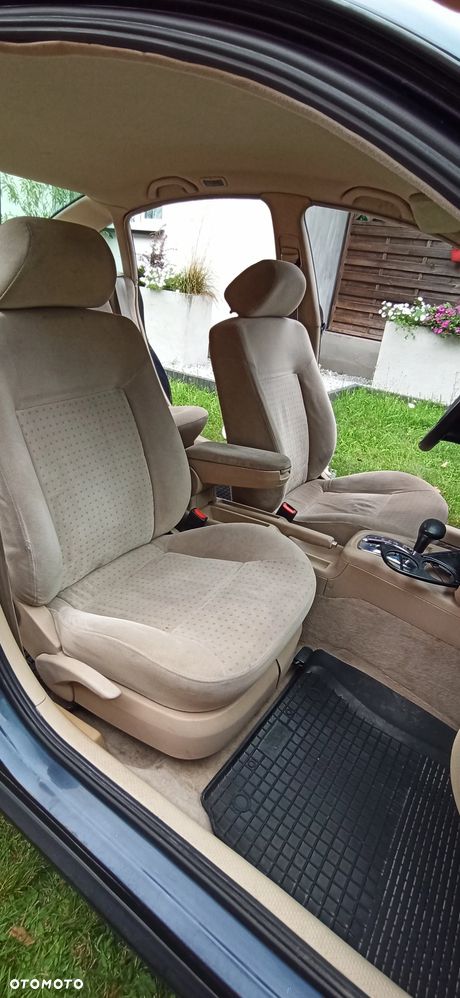 Volkswagen Passat - 15
