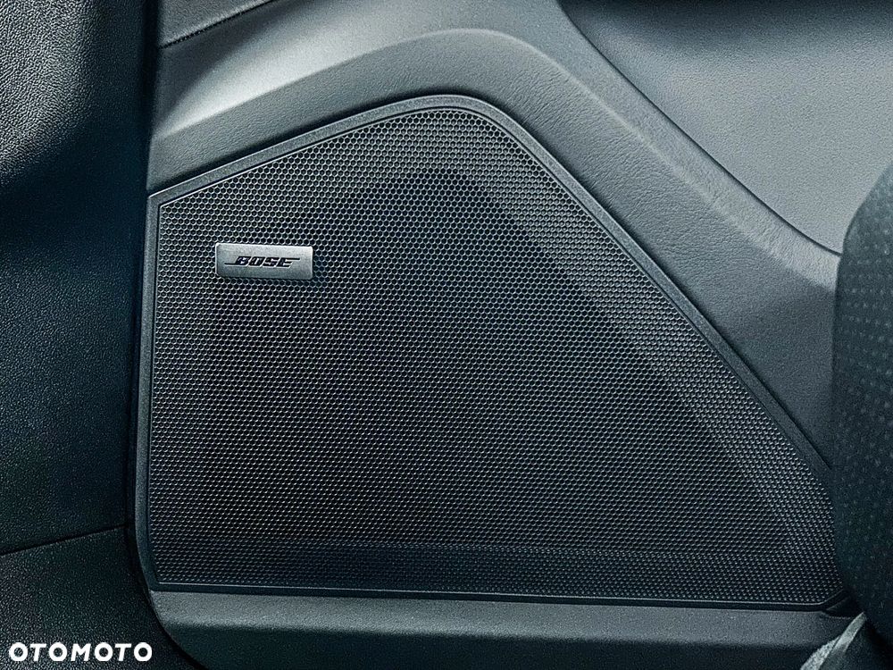 Porsche Cayenne Black Edition - 13