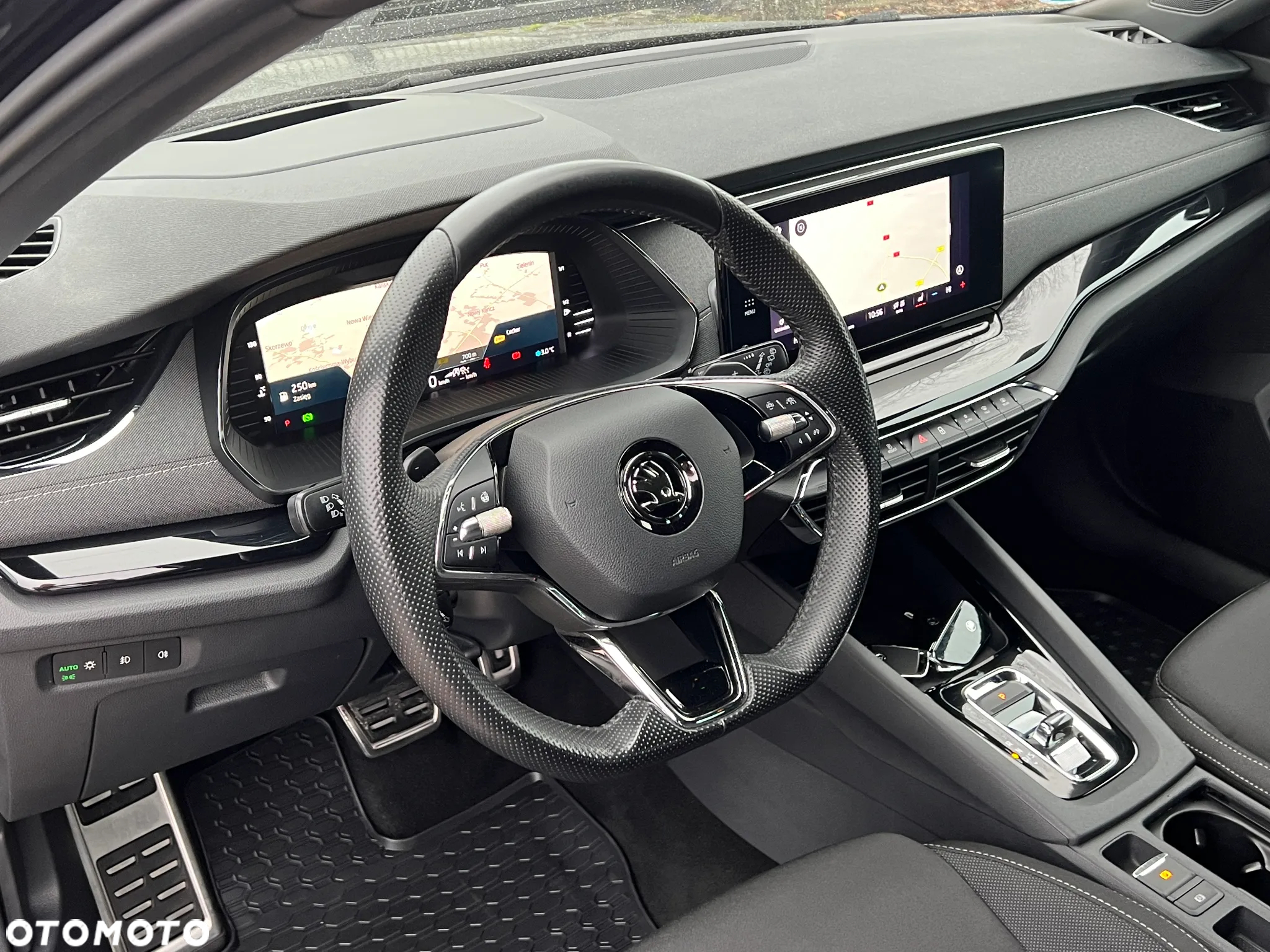 Skoda Octavia 2.0 TDI DSG Sportline - 16