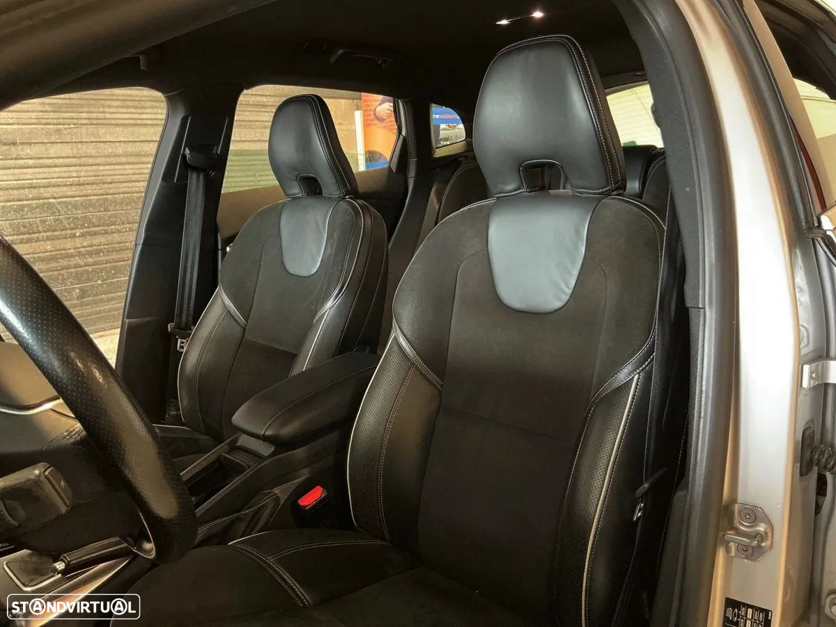 Volvo V40 2.0 D2 R-Design - 2