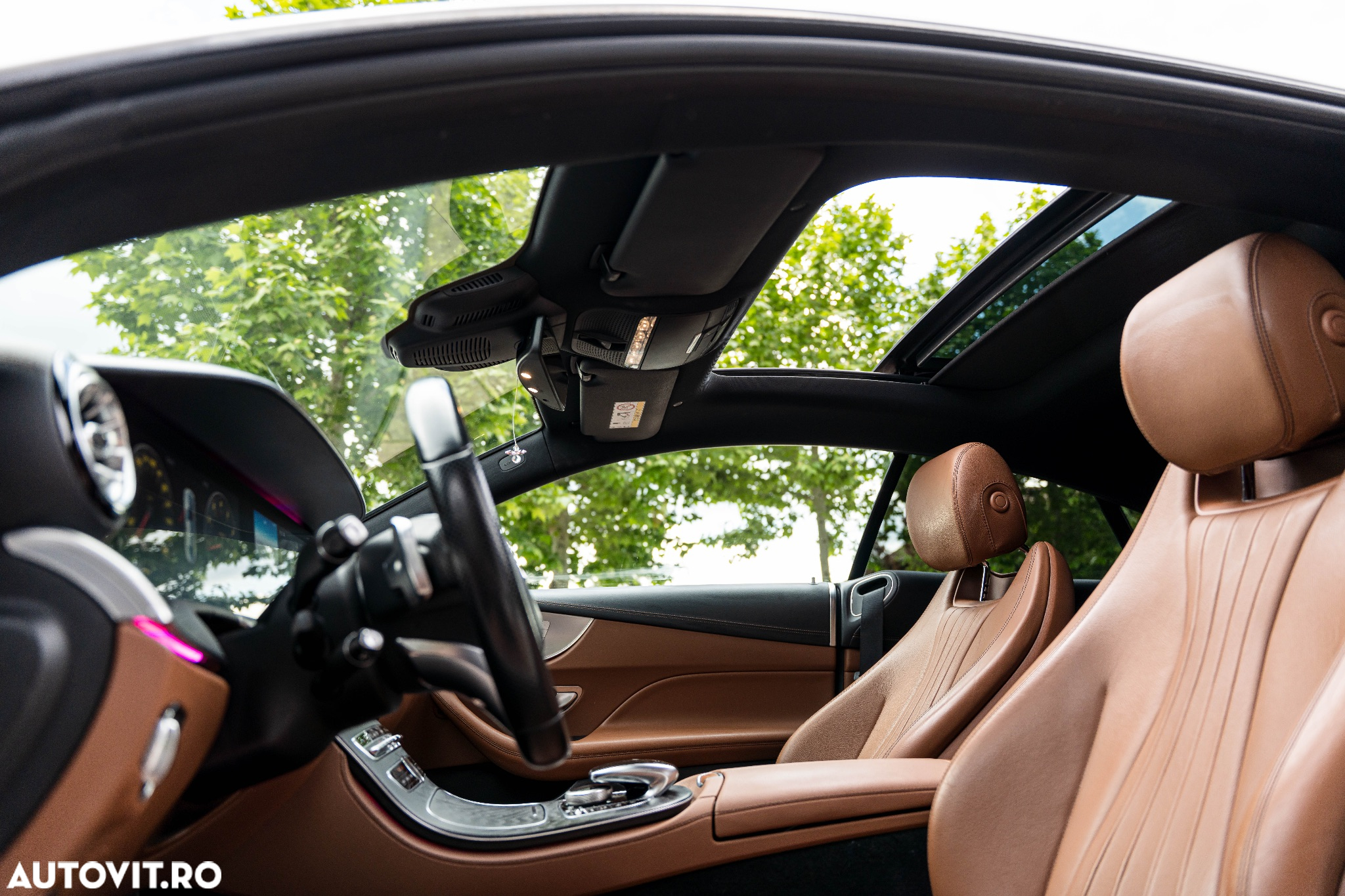 Mercedes-Benz E 300 Coupe 9G-TRONIC AMG Line - 20