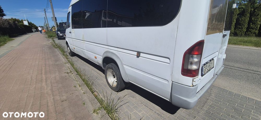 Mercedes-Benz Sprinter 413 - 10