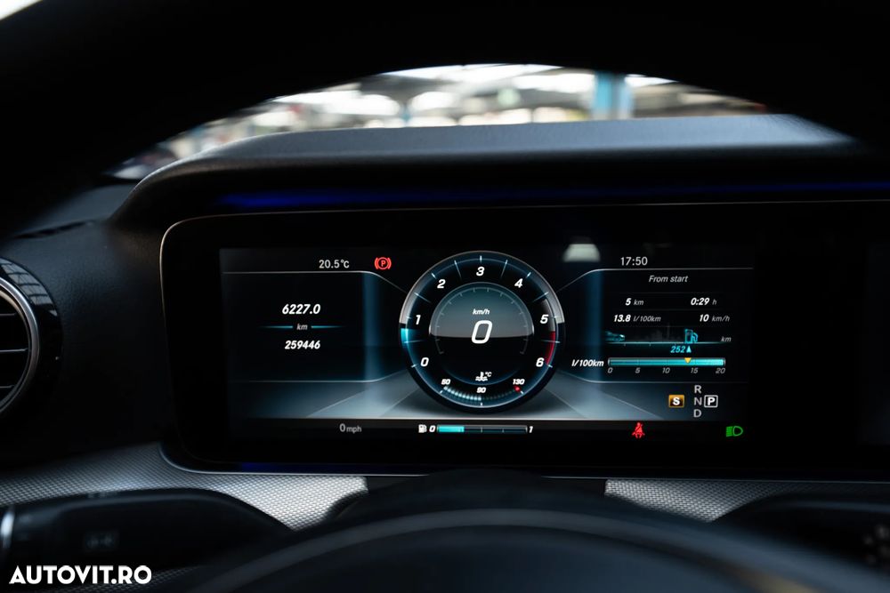 Mercedes-Benz E 220 d Aut. - 13