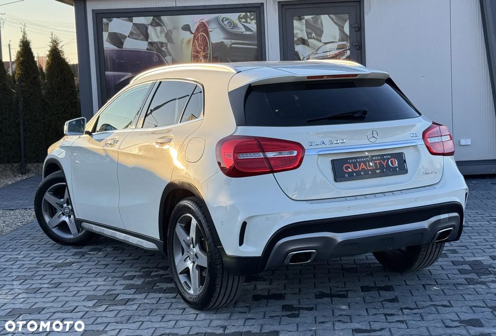 Mercedes-Benz GLA 200 (CDI) d 4Matic 7G-DCT AMG Line - 10