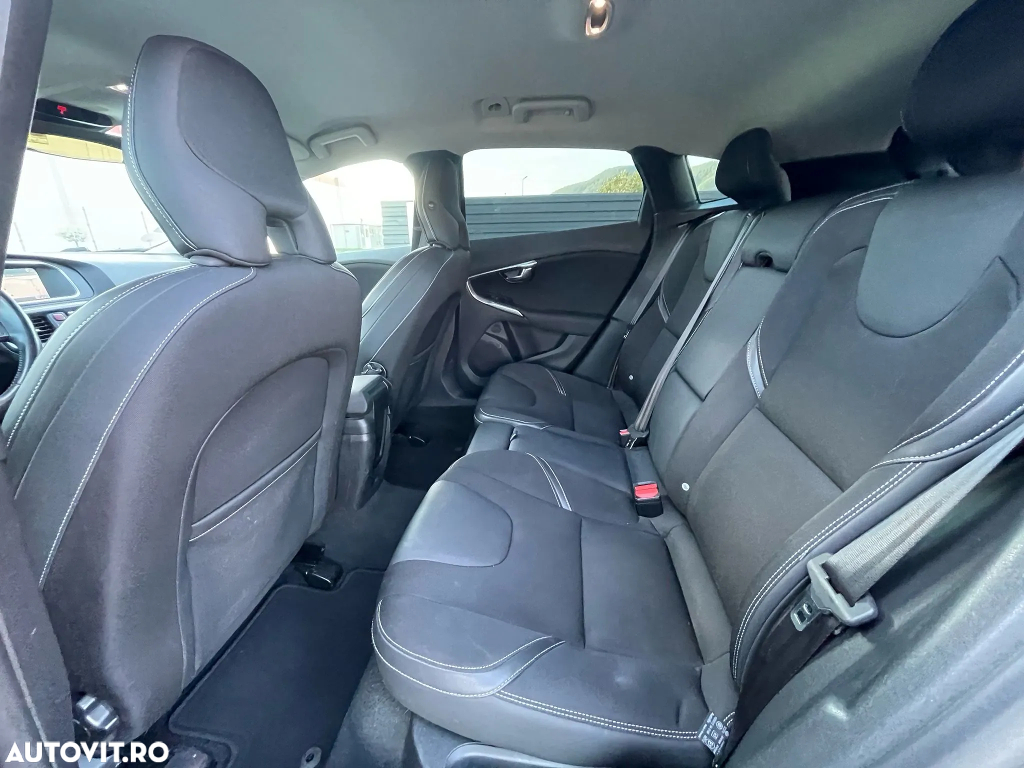 Volvo V40 Cross Country D2 Powershift Momentum - 18