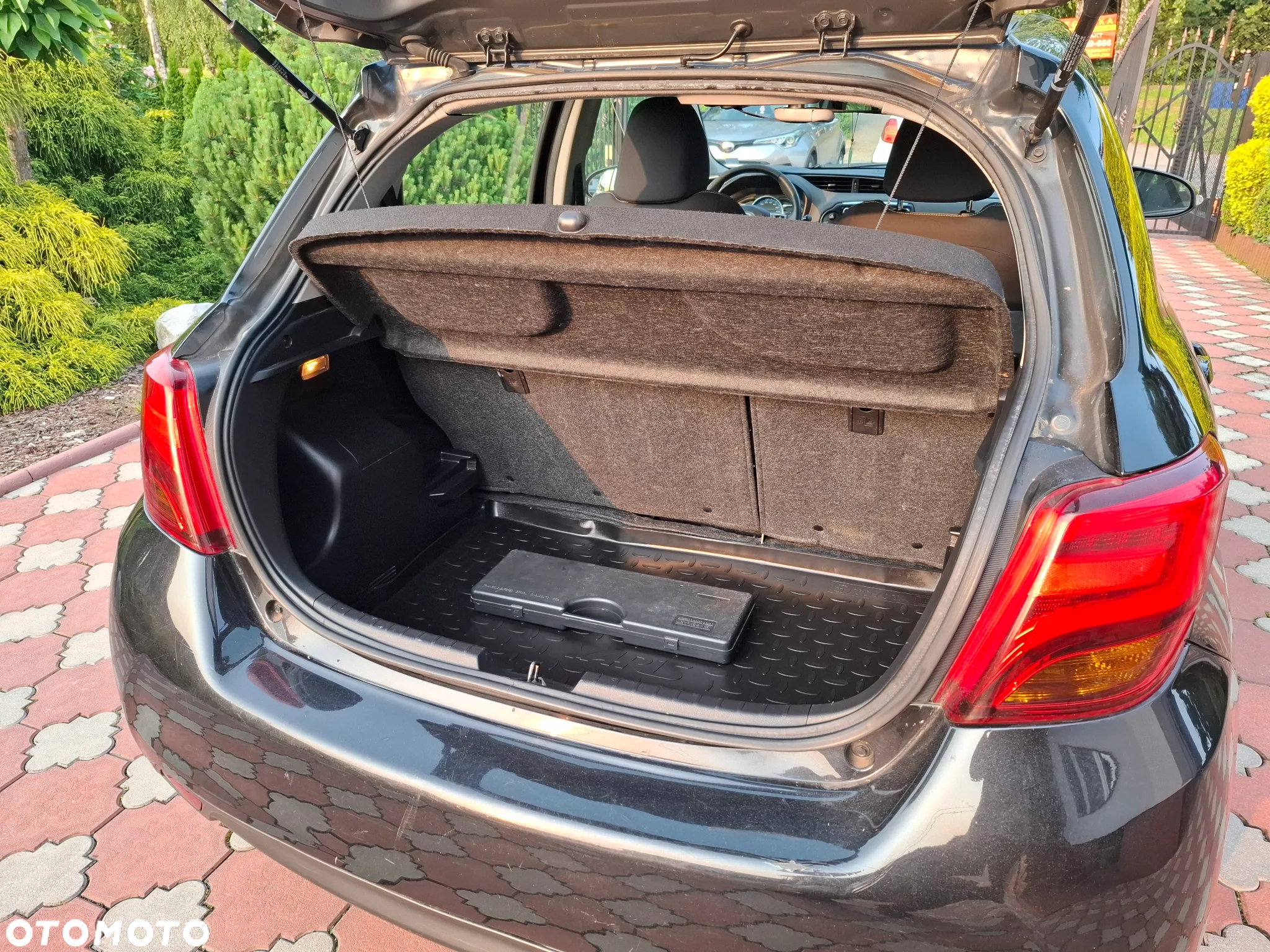 Toyota Yaris Hybrid 1.5 VVT-i Comfort - 14