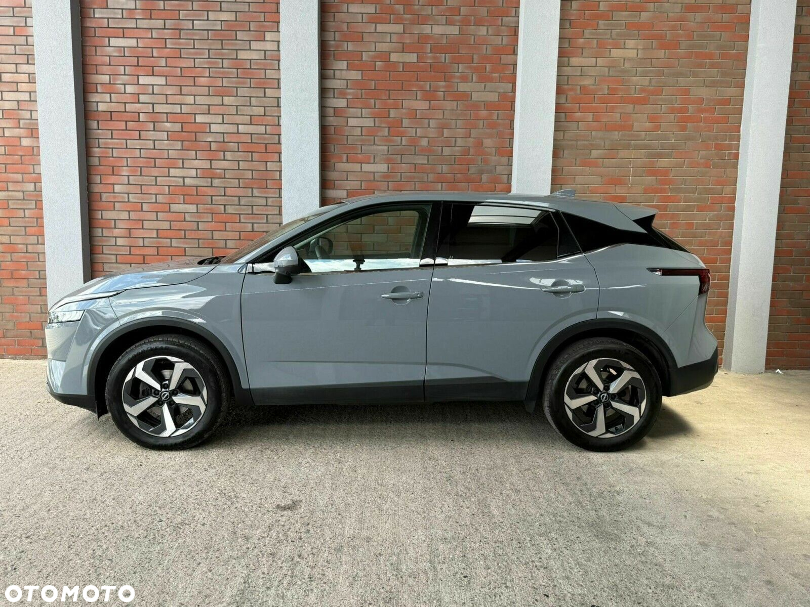 Nissan Qashqai - 2