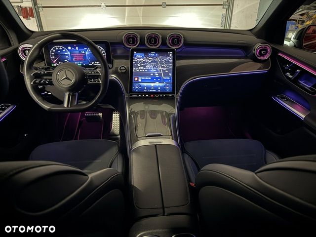 Mercedes-Benz GLC 300 de 4-Matic AMG Line - 14