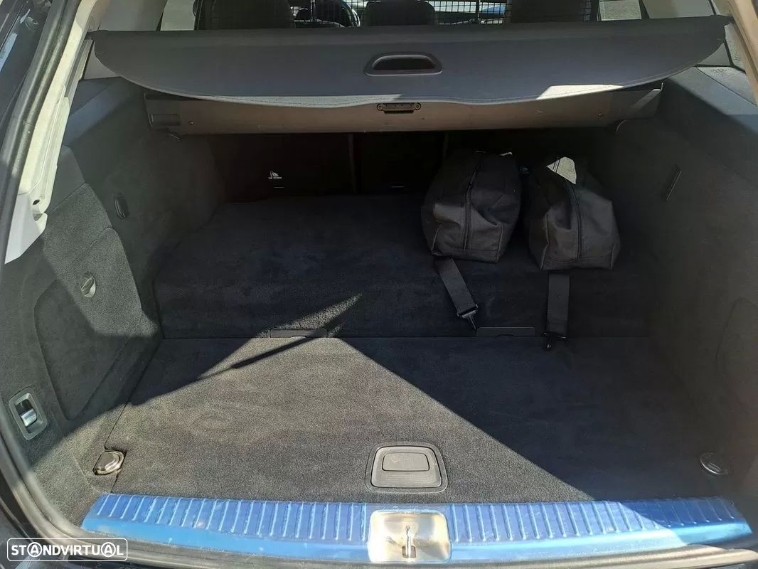 Mercedes-Benz C 300 de Avantgarde - 18