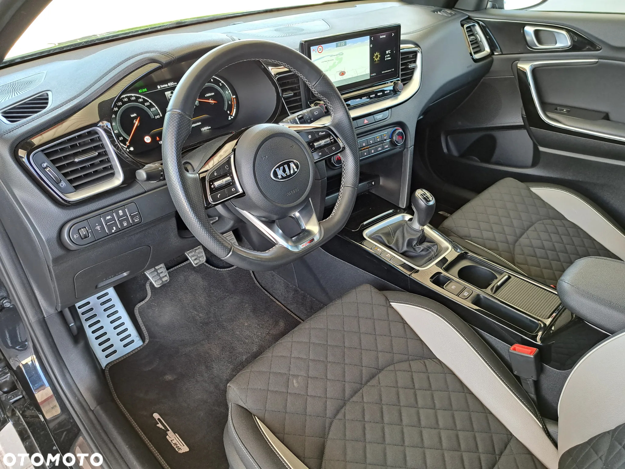 Kia ProCeed 1.5 T-GDI GT Line - 15