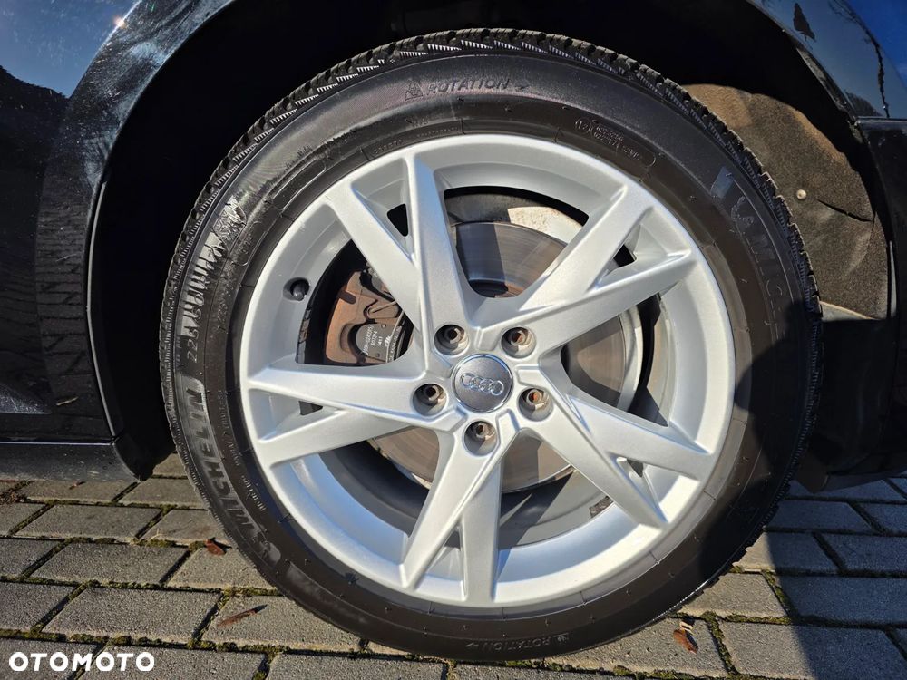 Audi A4 Avant 2.0 TDI S tronic - 4