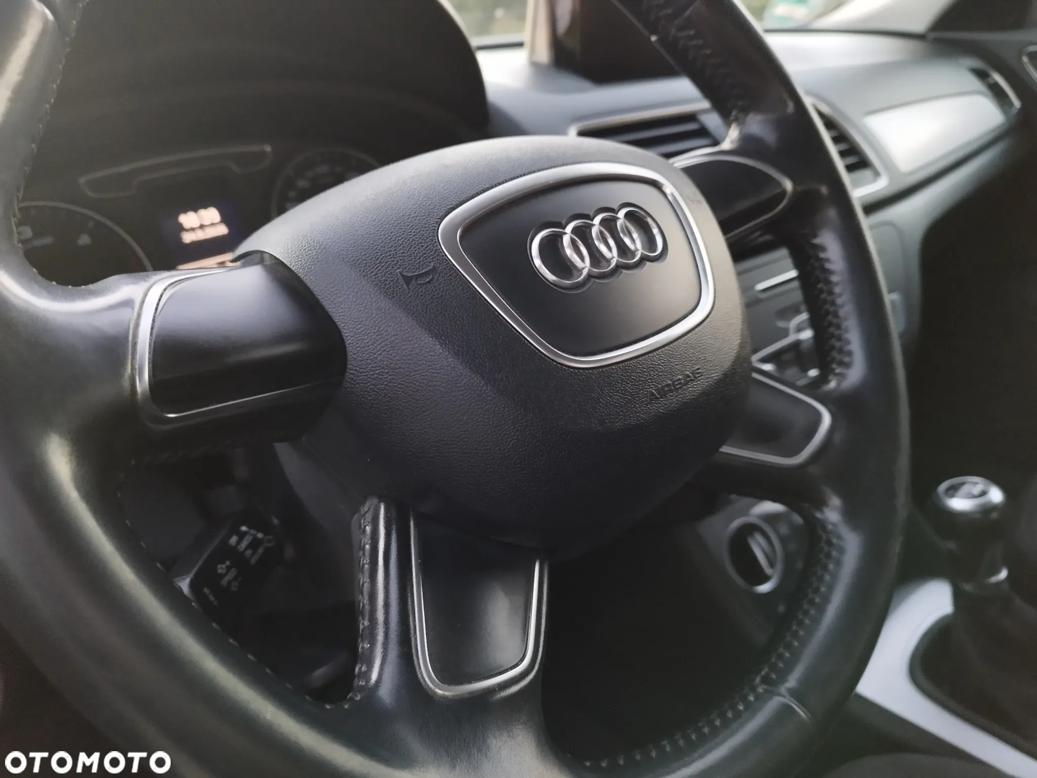 Audi Q3 35 TDI S line - 13
