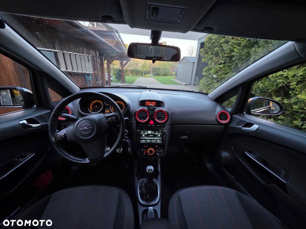 Opel Corsa 1.4 16V Color Edition - 3