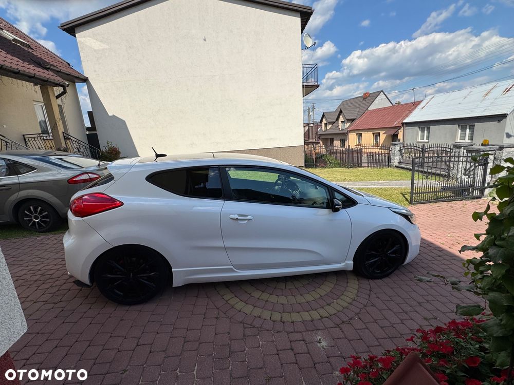 Kia ProCeed 1.6 T-GDI GT-Challenge - 6