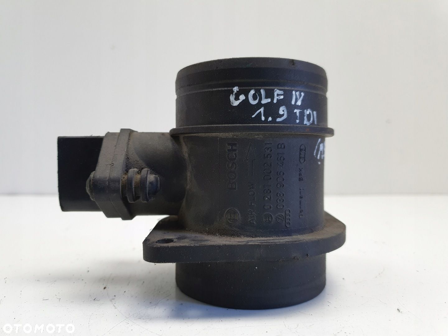 VW Golf IV 1.9 TDI PRZEPŁYWOMIERZ POWIETRZA 0281002531 038906461B - 1