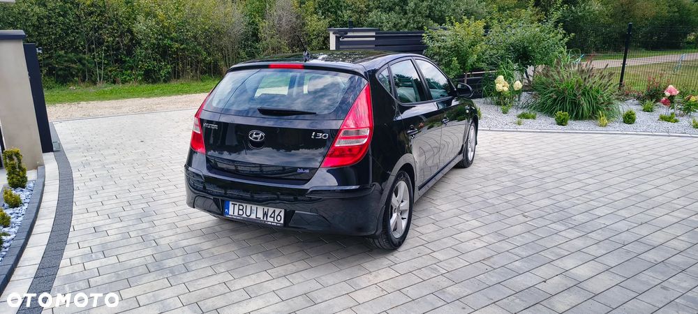 Hyundai i30 1.6 CRDi blue Classic - 14