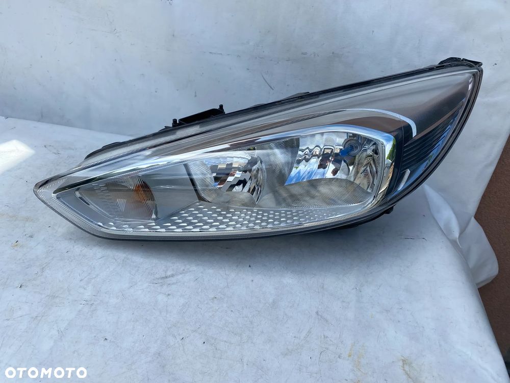 lampa focus 3 III lift zwykła lewa eu cała - 1