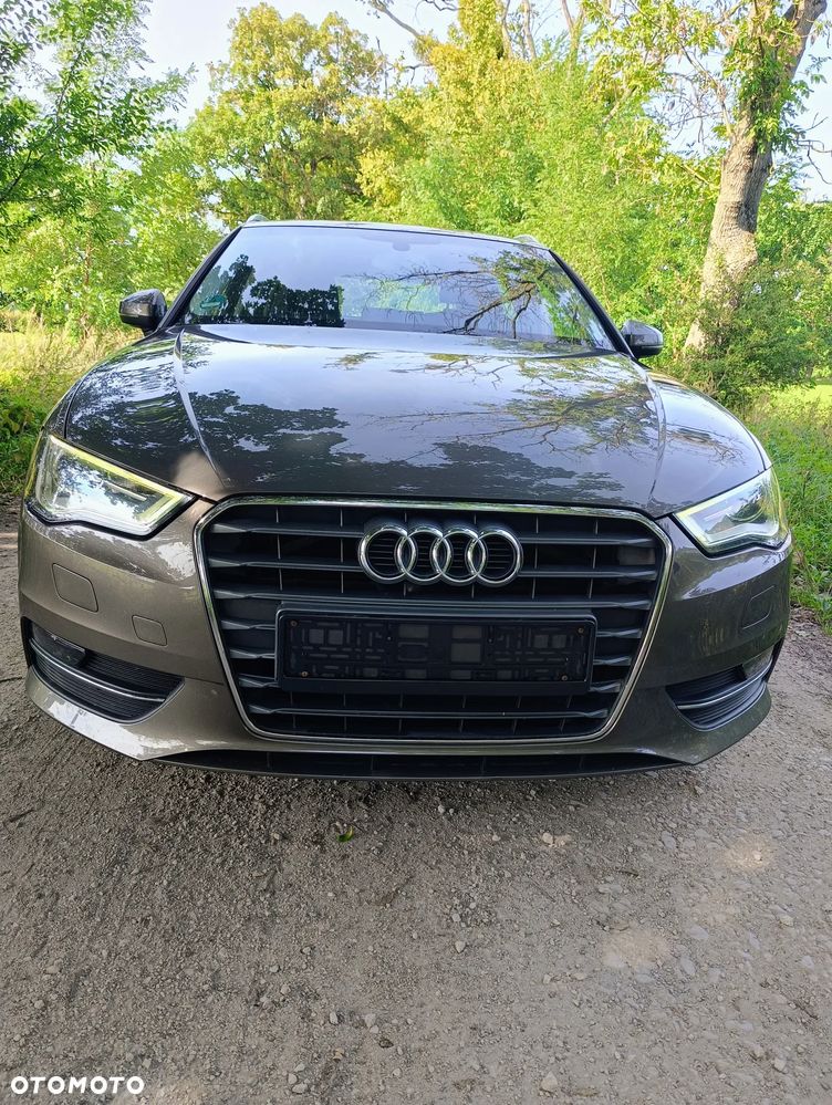 Audi A3 Sportback 1.6 TDI Attraction - 2