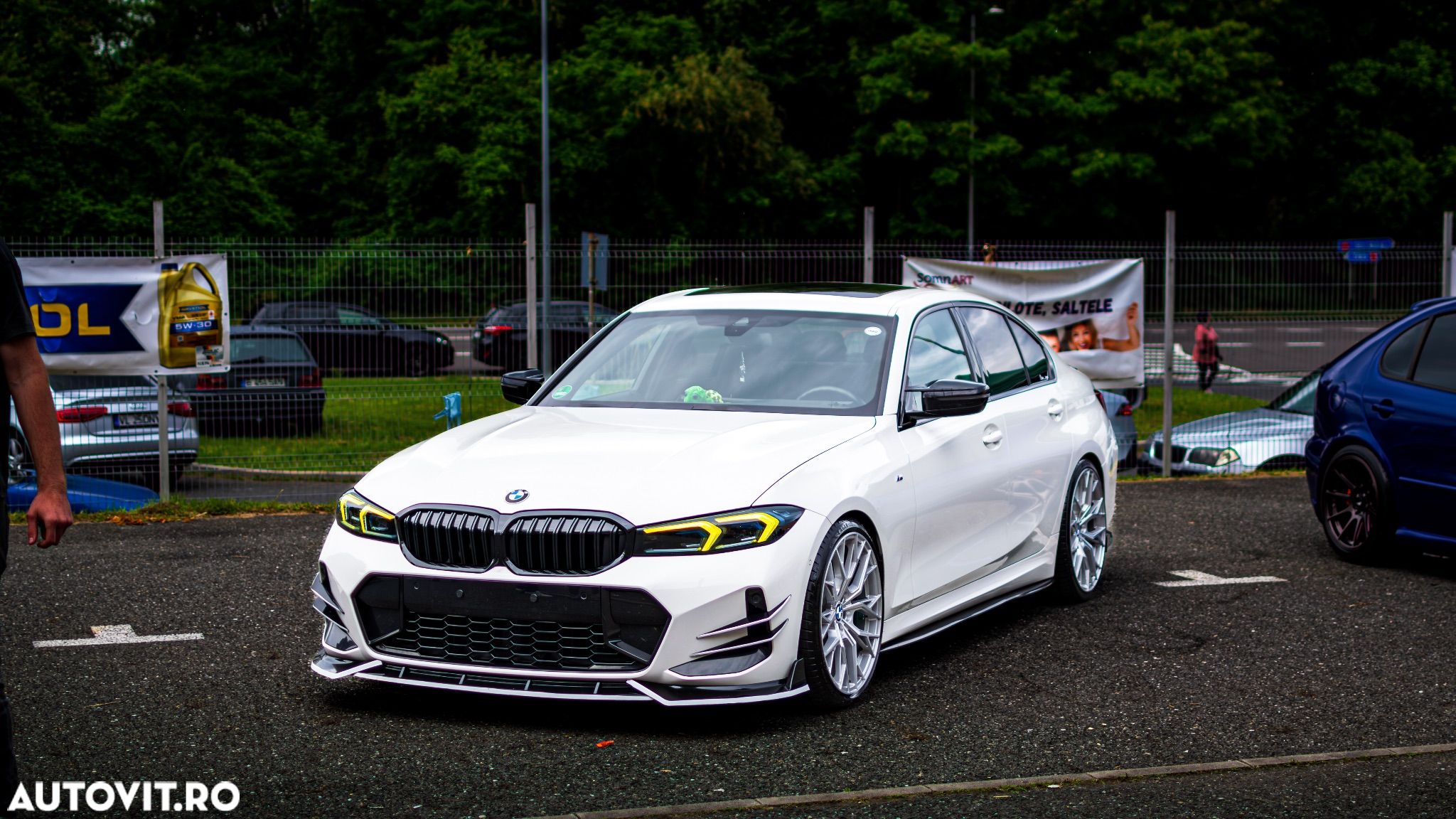 BMW Seria 3 330i Aut. - 1