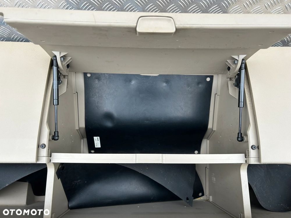 PÓŁKA KOKPIT GÓRNY SCANIA R STREAMLINE - 4