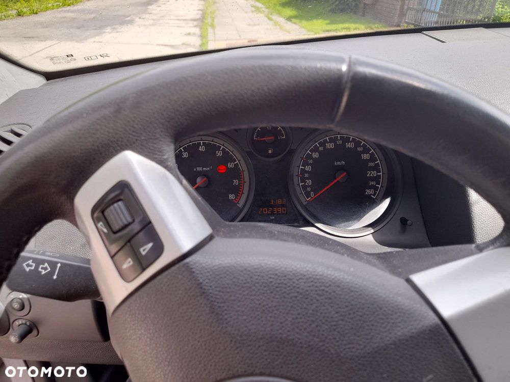 Opel Astra 1.4 - 7