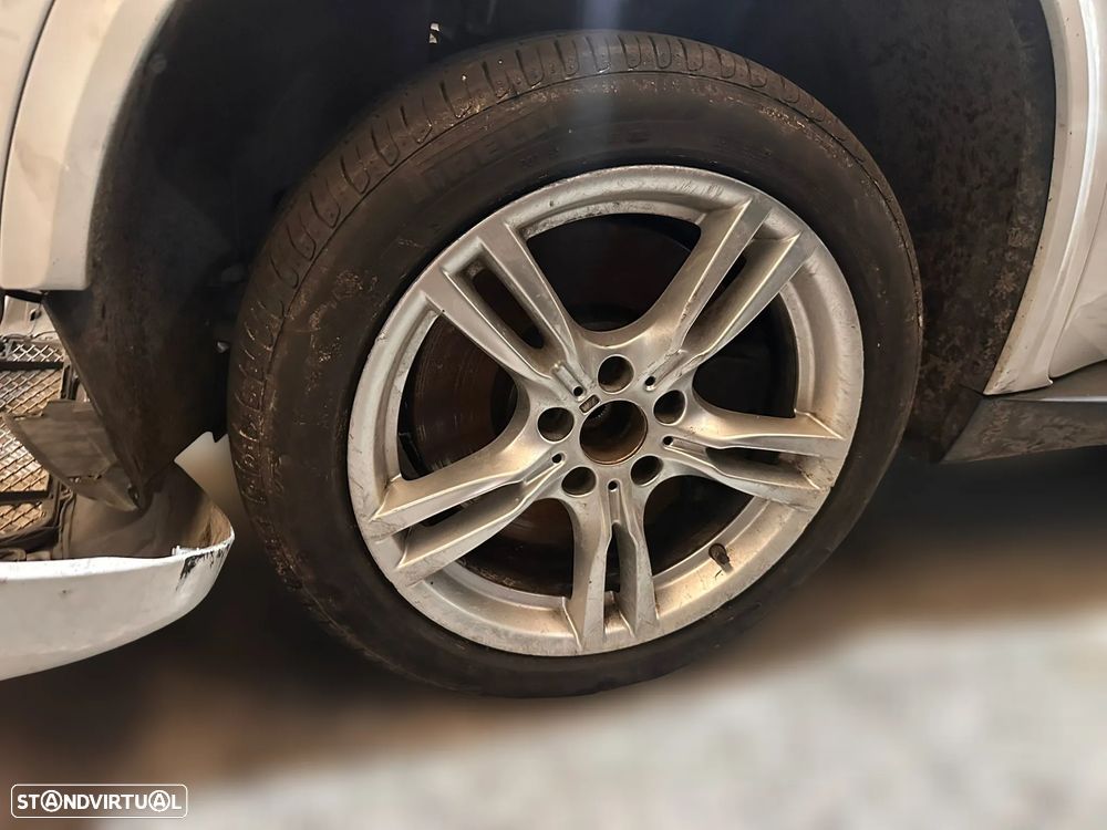 BMW E70 X5 35d XDrive Aut. 286cv  210kW Ano 2007 - 2010 Ref Motor M57D30 (306D5) - 6