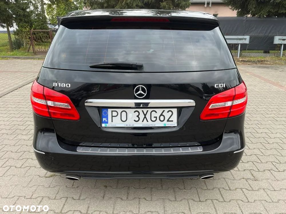 Mercedes-Benz Klasa B 180 CDI BlueEffICIENCY Edition - 11