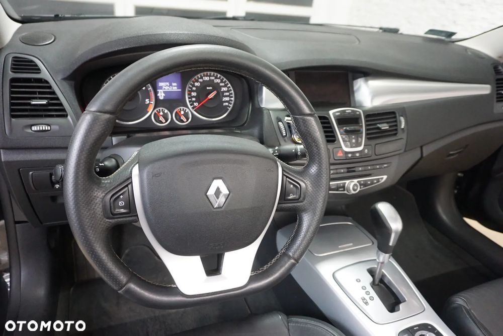 Renault Laguna V6 dCi 235 FAP GT - 22